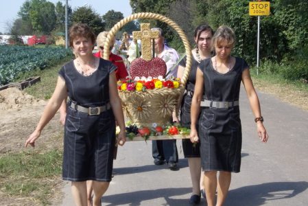 Dożynkli Gminno-Parafialne 2012 w Masłomęczu udział Brodzicy